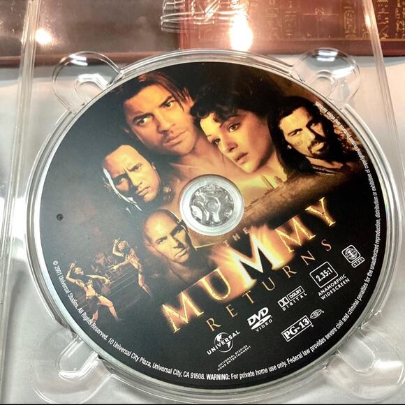 The Mummy Collector's DVD Set - Picture 3 of 7